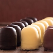 Chocolate Marshmallow Foam Kiss