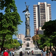 Column to National Heroes, Parque Centenario, Guayaquil, Ecuador