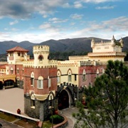 El Castillo Hotel, Valle Hermoso