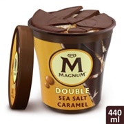 Magnum Double Sea Salt Caramel Tub