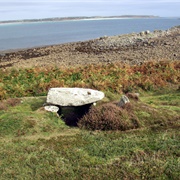 Innisidgen Lower and Upper Burial Chambers