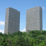 Leaside Towers, Toronto