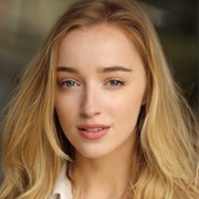Phoebe Dynevor