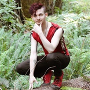 QUINN BIRKHOLZ (Non-Binary, Any Pronouns)