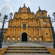 Iglesia De La Recolección (León, Nicaragua)