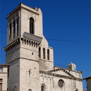 Nîmes Cathedral