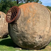 Hornet Balls in Goldvein