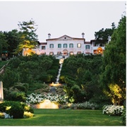 Terrace Museum of Decorative Arts, WI