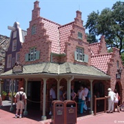 Sleepy Hollow Refreshments, Disney