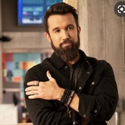 Rob McElhenney