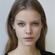 Carolin Loosen (Model)