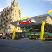 Rock N Roll Mcdonald's (Chicago, IL)