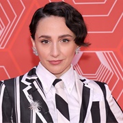 Lauren Patten (Queer/Bisexual, She/Her)