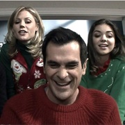 Undeck the Halls (Modern Family)