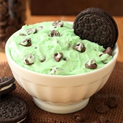 Mint Chocolate Chip Cheesecake Dip