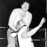 1981: Sgt. Slaughter vs. Pat Patterson - Alley Fight