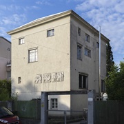 Rufer House, Vienna