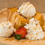 I Am a Frozen Dessert Cafe