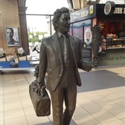 Ken Dodd Statue