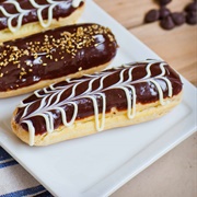 Chocolate Éclair