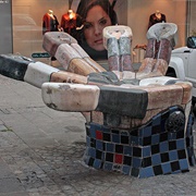 Hundertwasser Fountain, Linz