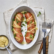 Oven-Baked Ring Bologna With Cheese