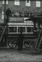 Hesteomnibussen ("Bussen") Gennem Strøget (1913)