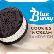 Blue Bunny Cookies N&#39; Cream Ice Cream Sandwich