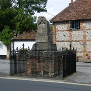 Ludgershall Cross