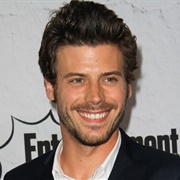 François Arnaud (Bisexual, He/Him)