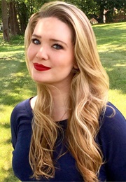 Sarah J. Maas