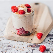 Raspberry Cheesecake Overnight Oats