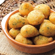 Bunuelos De Bacalao