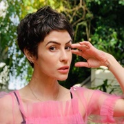 Linsey Godfrey (Bisexual, She/Her)