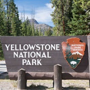 Yellowstone National Park Northwest Entrance, Montana