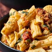 Hummus Pasta, Blistered Tomatoes, Bacon