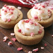 Peppermint Cheesecake Cookie Cups