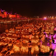Celebrate Diwali in Ayodhya (India)
