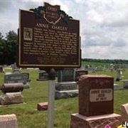 Annie Oakley&#39;s Grave