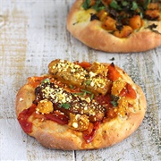 Apricot Chutney Pizza