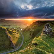 Winnats Pass, Castleton
