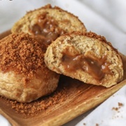 Lotus Biscoff Cream Bun 크림빵