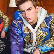 ELYOTTO (Trans Man, He/Him)