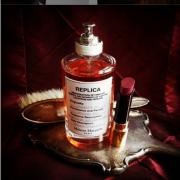 Replica - Lipstick On