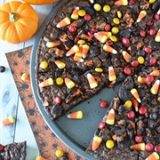 Halloween Oreo Brownie Pizza