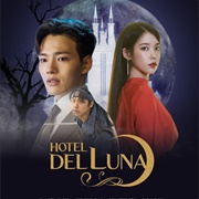 Hotel Del Luna