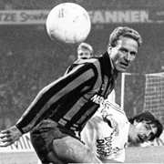 Karl-Heinz Rummenigge (MO - Allemagne De L'ouest - 1974/1989)