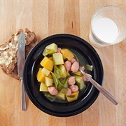 Siskonmakkarakeitto (Finnish Sausage Soup)