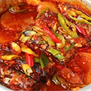 Braised Saury With Cabbage