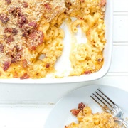 Bacon Sriracha Mac & Cheese